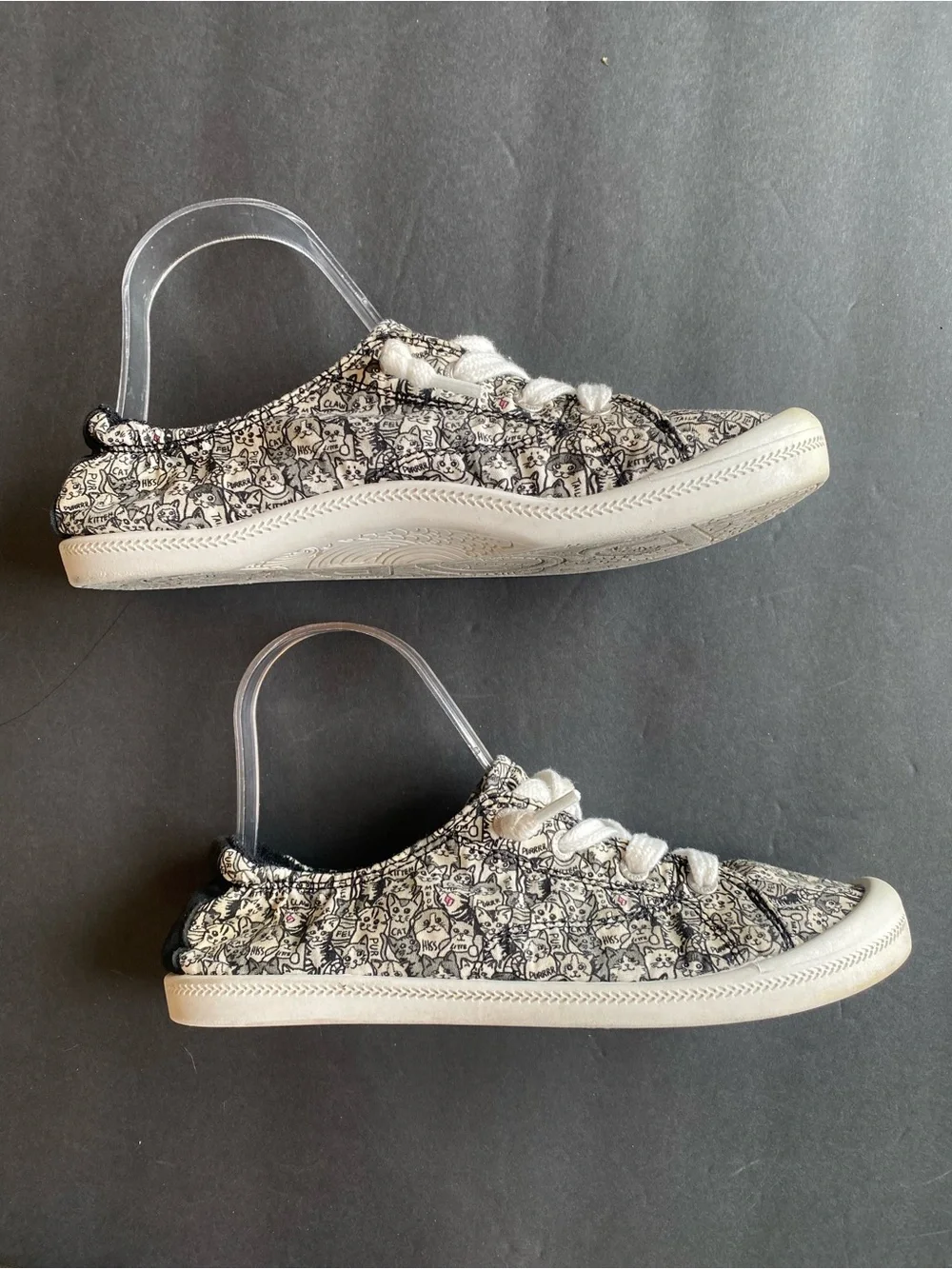 Bobs for Dogs and Cats Beach Bingo - Purr Party Slip-On Casual Sneakers 6.5